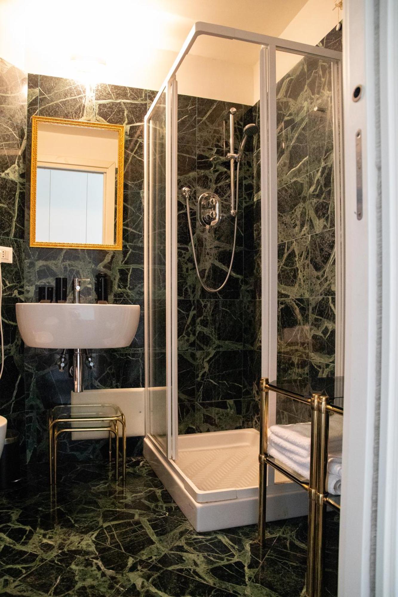 Grazioso Monolocale Via Amba Alagi Apartman Genova Kültér fotó